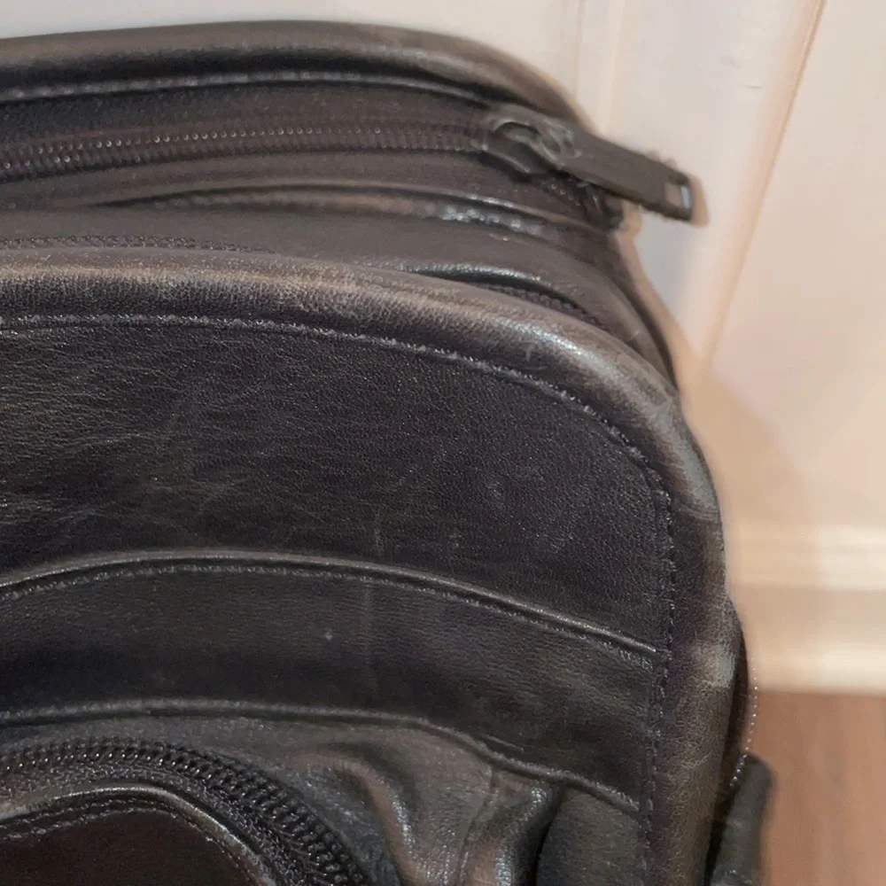 Tumi leather business/laptop bag